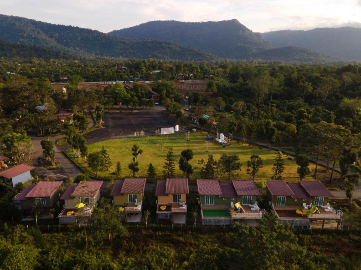 The Chamuang Forest Након Найок Екстериор снимка